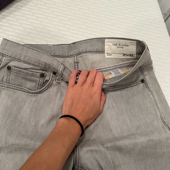 Rag and bone men’s gray jeans - length 31, width 32 - Picture 3 of 3